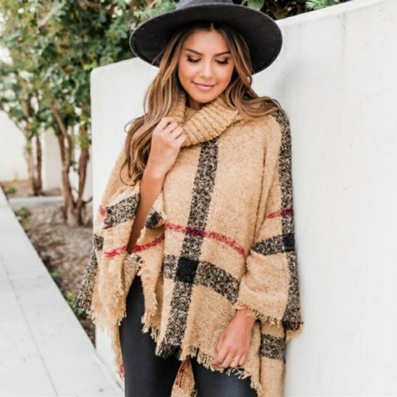 🆕️ Poncho Turtleneck Sweater Shawl Tan Black